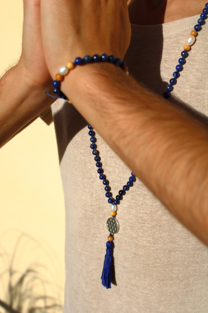 Blume des Lebens mit Quaste und Guru-Perle